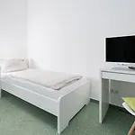 Hotell Hopener Wald 2*